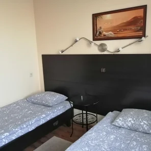 Номер №4 Стандарт с одной двухместной (180см) или двумя одноместными кроватями  (90+90см) до 2-х гостей